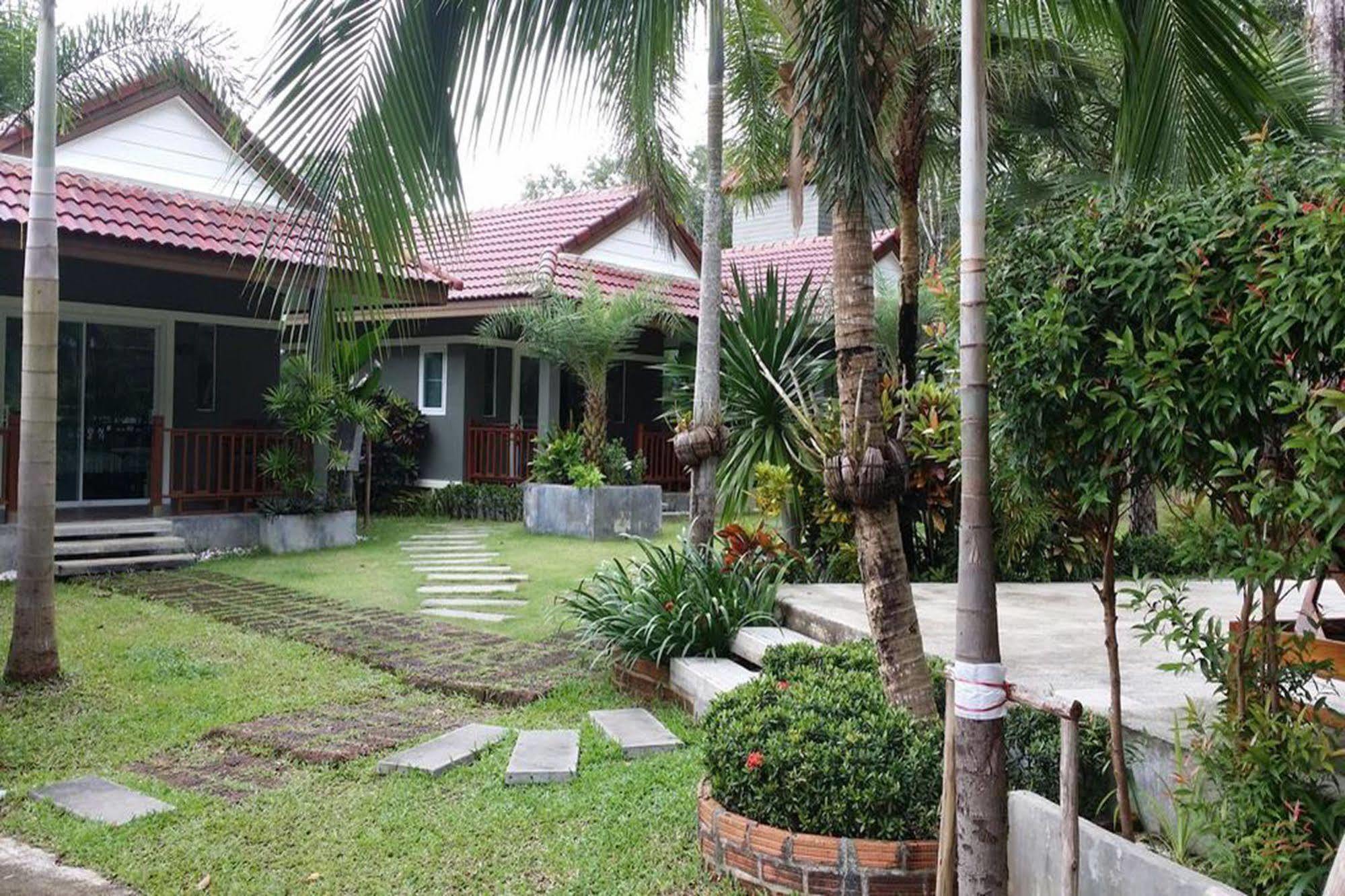 Khaolak Yama Resort - Sha Plus Khao Lak Eksteriør billede